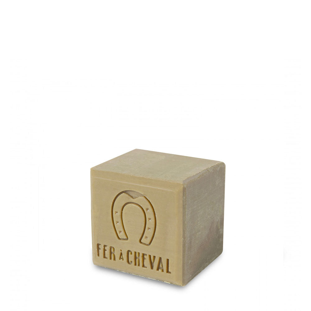 Savon de Marseille 300g gravé Personnalisé Olive - Ambiance - Savonnerie Fer à Cheval