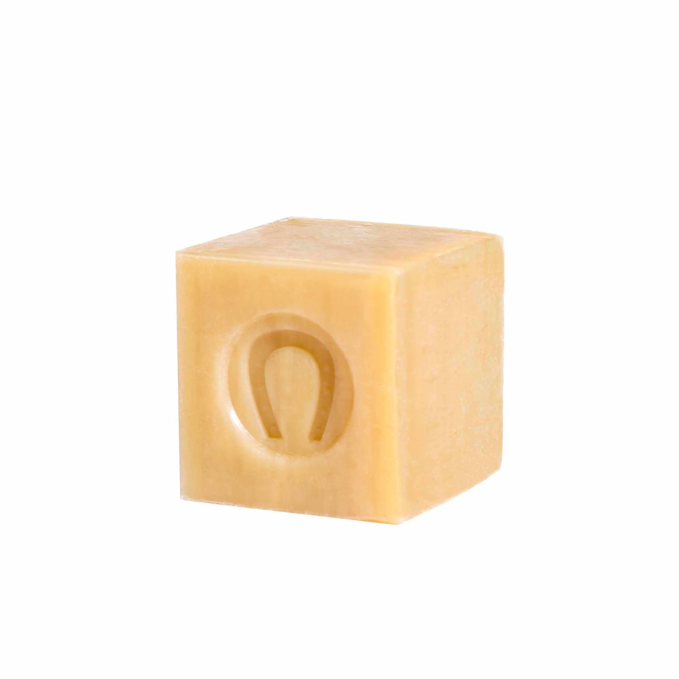 Cube Végétal 100g - Ambiance2 - Savonnerie Fer à Cheval